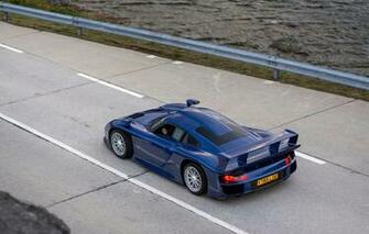 Wallpaper Road Porsche Drives Sports Car