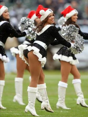 Nfl Cheerleader Santa Photos Will Actually Bring Cheer And Joy To The