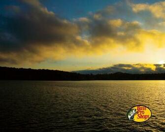 Displaying Image For Bass Fishing Wallpaper iPhone