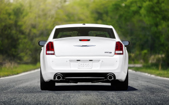 Photos Chrysler 300c White Back Automobile