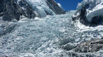 Everest Why Is The Khumbu Icefall So Dangerous