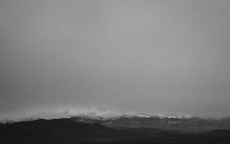28d034d299 O Wallpaper Storm Desktop Coming Background
