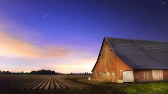 Barn Wallpaper