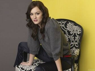 Leighton Wallpaper Meester
