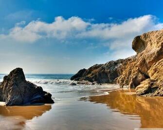 Malibu Beach California United States 4k HD Desktop Wallpaper