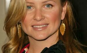 Jessica Capshaw HD Desktop Wallpaper