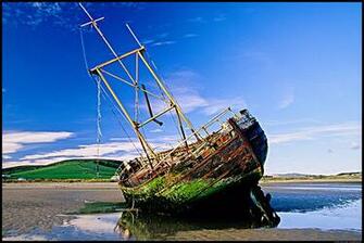 Shipwreck Wallpaper