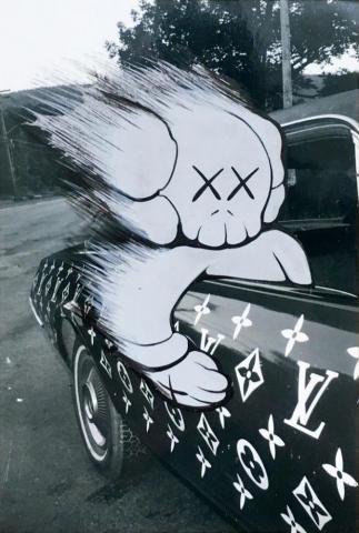 Kaws Artist Black And White Wallpaper Teahub Io