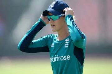 Sarah Taylor Shares Nude Picture For A Cause Stands Women