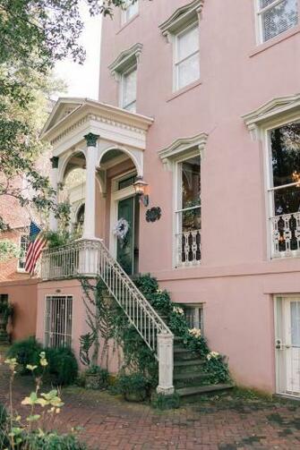 Florals In Savannah With Image Chat Georgia