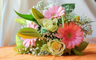 Pretty Flower Bouquet Wallpaper