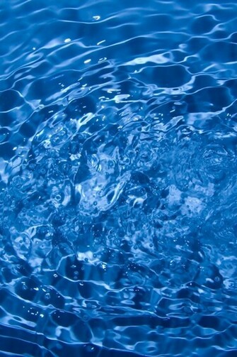 Apple iPhone Water Wallpaper HD