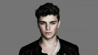 Martin Garrix Dj Wallpaper