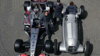 Juan Pablo Montoya Kimi Raikonnen Mclaren Mercedes F1
