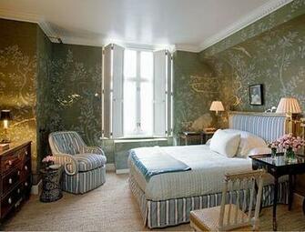 Chinoiserie Wallpaper