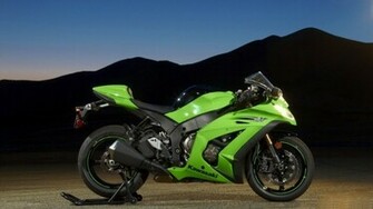 Street Bike Kawasaki HD Wallpaper