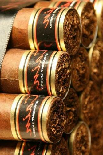 Cigars iPhone HD Wallpaper