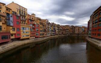 Cool Background Girona Europe Background Vladstudio Laptop