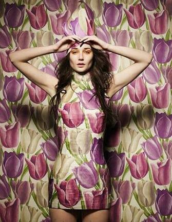 Damian Foxe Wallpaper Dresses Capture Me
