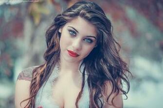 Women Brunette Blue Eyes Santa Costume Girl Red