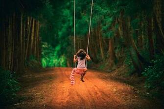 Girl On A Swing Full HD Wallpaper And Achtergrond