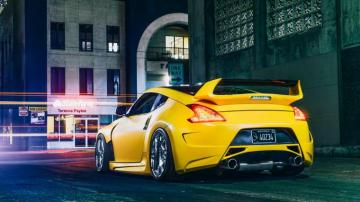 Yellow Nissan 370z Desktop Wallpaper