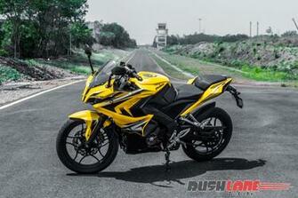 Bajaj Pulsar Rs200 Bookings Cross Units In One Month