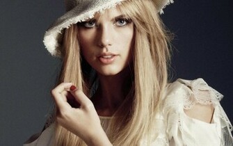 Taylor Swift Innocent Wallpaper Stock Photos