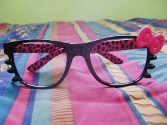 Hello Kitty Nerd Wallpaper For Nerdy Glasses