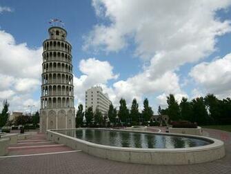Torre Di Pisa Wallpaper The Leaning Tower Of