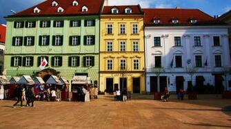 Hlavn N Mestie Bratislava Wallpaper