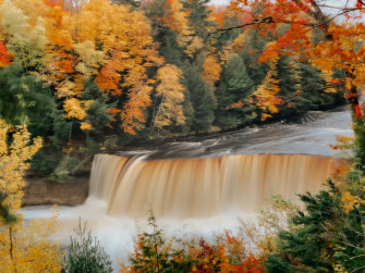 Cute Fall Aesthetic Landscape Wallpaper