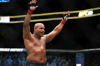 Ufc Daniel Cormier Wants To End Mma Career With Jon Jones