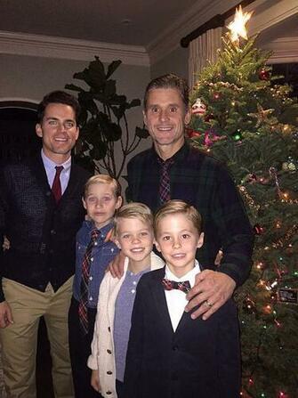 Matt Bomer Fa Gli Auguri Ai Suoi Followers Con Una Foto