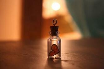 Heart Love A Bottle HD Wallpaper