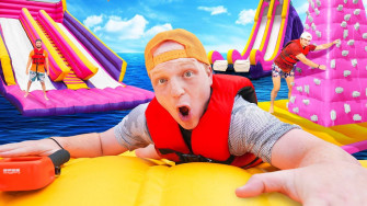 R Unspeakable At A Water Park Wallpaper