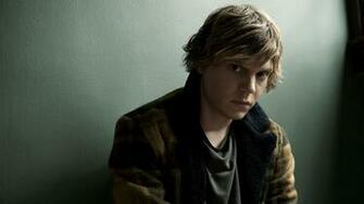 Evan Peters American Horror Story Wallpaper