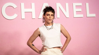 Kristen Stewart Gave Chanel S Classic Skirt Suit A Modern Update