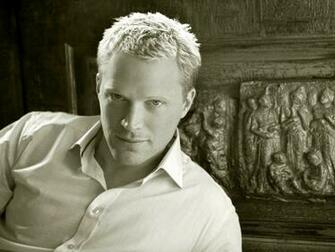 Paul Bettany Wallpaper High Resolution And Quality