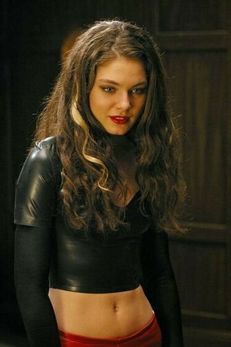 Celebrity Photos Alexa Davalos Wallpaper