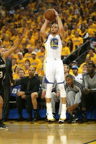 Stephen Curry Leaves Nike Joins Under Armour Sneakernews