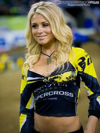 Supercross Girls Be Miss For