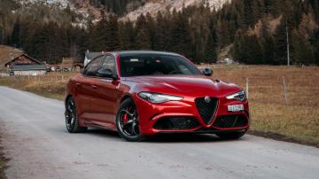 Alfa Romeo Giulia Quadrifoglio 4k Wallpaper HD Car