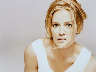Break Screen American Actress Elisabeth Shue Wallpaper