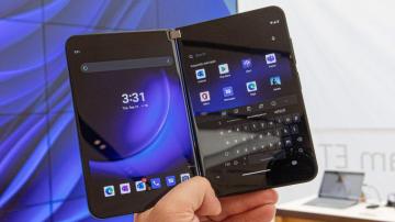 First Look Microsoft S Twin Screen Surface Duo Packs Android