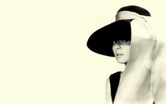 Audrey Hepburn Wallpaper