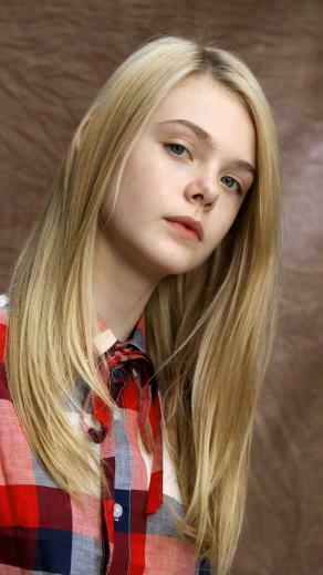 Elle Fanning HD Wallpaper Background Beauties In