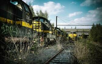 File Name Awesome Train HD Wallpaper