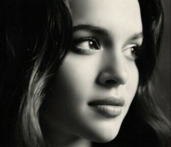 Norah Jones Close Up Hq Wallpaper