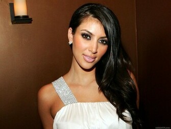 Kim Kardashian Cry Face Wallpaper